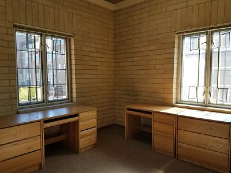 Transfer House double room desks